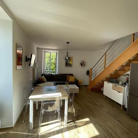 Duplex En Plein Centre * Propriano (Corsica)