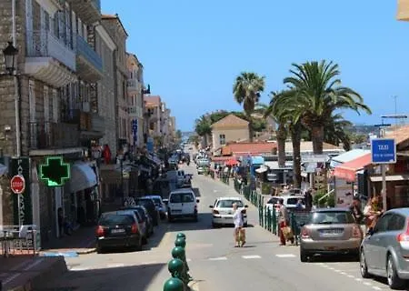 Duplex En Plein Centre Propriano (Corsica)